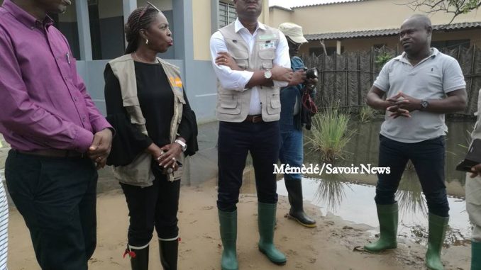 Damien Mama (SNU), Josiane Yaguibou (UNFPA), Aliou Dia (PNUD) et Tevi Bénissan (Préfet des Lacs)