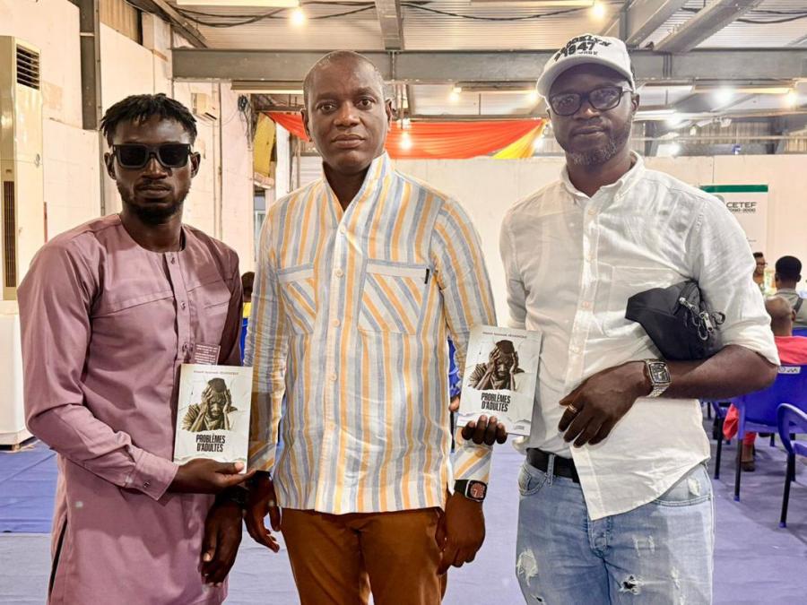 FI2L : « Problèmes d’adultes » d’Ahmed AYANDEDJI au cœur d’un café littéraire inspirant