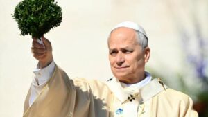 Pâques : le pape appelle "ceux qui ont le pouvoir de déclencher les guerres" à "choisir la paix"