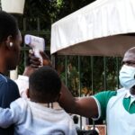 Santé : Les Etats-Unis vont soumettre des voyageurs à un dépistage d'Ebola