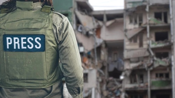 Gaza: Un journaliste d’al-Jazeera tué dans un bombardement israélien sur le camp de Bureij
