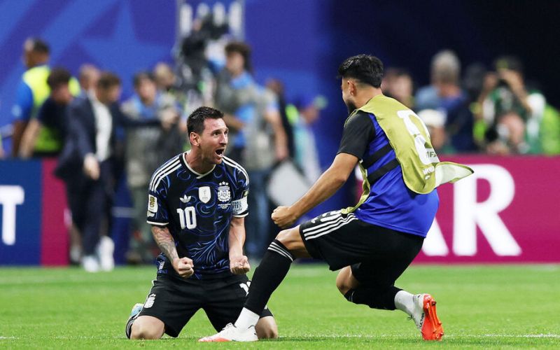 Mondial-2026: la rebelle Argentine mate l’Angleterre et retourne en finale